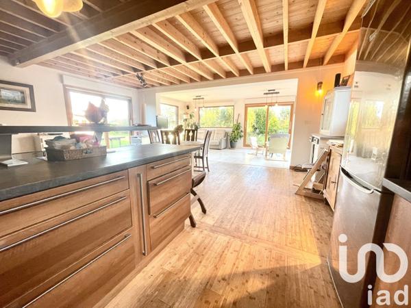 Maison rustique 5 pièces de 135 m² à Beuzeville (27210)