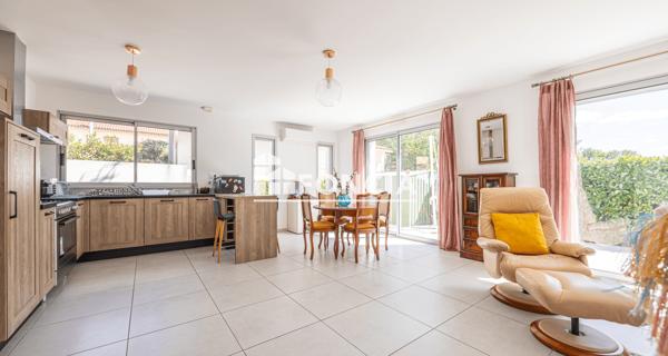 À vendre Maison 4 pièces 107.85 m² - Vouillé 79230