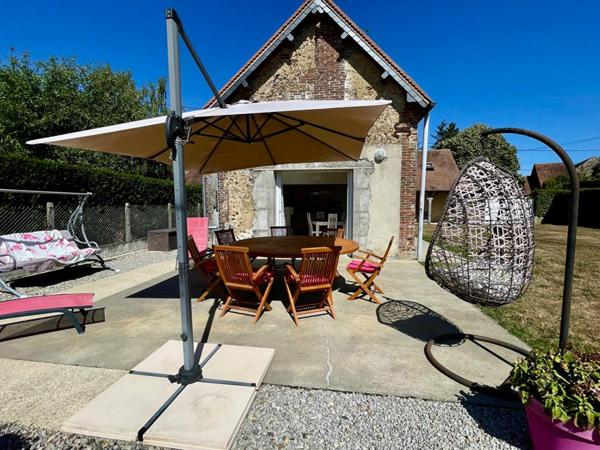 Longère familiale alliant charme de l'ancien et modernité  proche l'Aigle