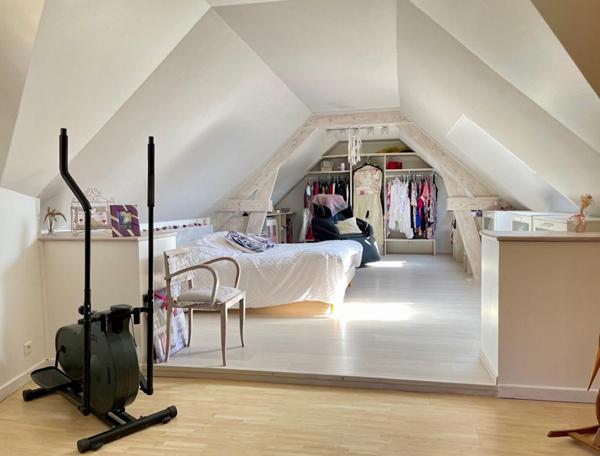 Longère familiale alliant charme de l'ancien et modernité  proche l'Aigle