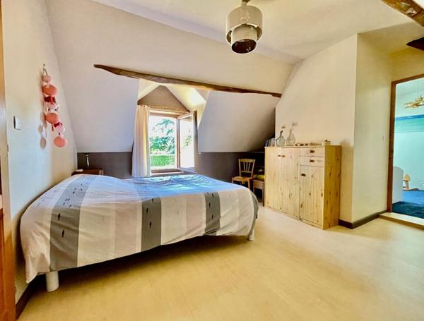 Longère familiale alliant charme de l'ancien et modernité  proche l'Aigle