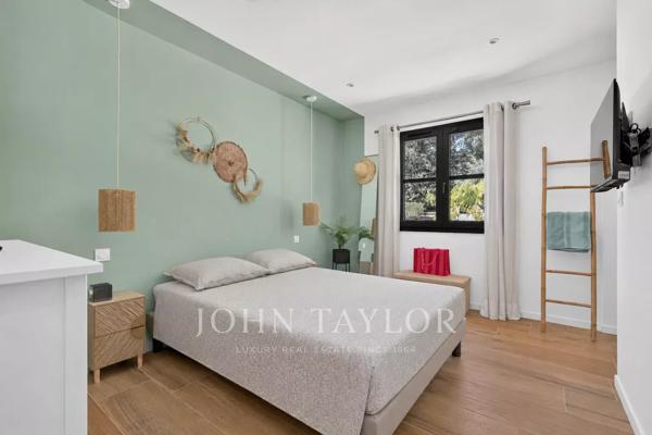 La Cadière-d'Azur – Villa de plain-pied rénovée avec piscine, 4 suites et pool house