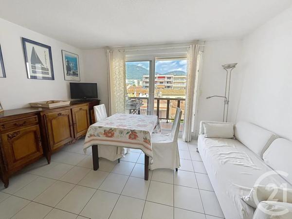 Appartement F2 Bis à vendre  2 pièces - 34 m 2   CAVALAIRE SUR MER  - 83