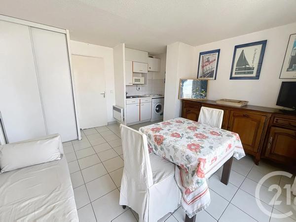 Appartement F2 Bis à vendre  2 pièces - 34 m 2   CAVALAIRE SUR MER  - 83
