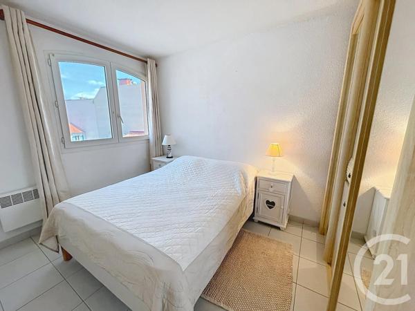 Appartement F2 Bis à vendre  2 pièces - 34 m 2   CAVALAIRE SUR MER  - 83
