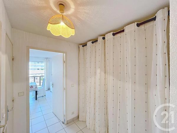 Appartement F2 Bis à vendre  2 pièces - 34 m 2   CAVALAIRE SUR MER  - 83