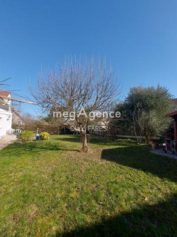 Maison à PLAISIR, 78370 - 8 pièces 176m²