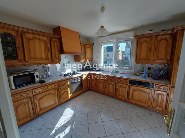 Maison à PLAISIR, 78370 - 8 pièces 176m²