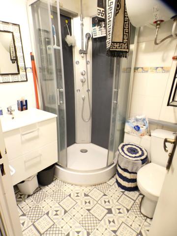 Roquille. Studio mezzanine avec terrasse et parking