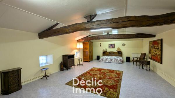 Vente maison en pierre La rochefoucauld, 292m² 9 pièces 255 000€ avec garage