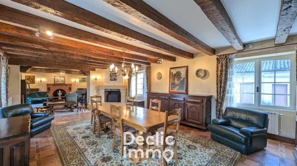 Vente maison en pierre La rochefoucauld, 292m² 9 pièces 255 000€ avec garage