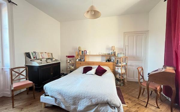 Maison à vendre    6 pièces •  Alençon