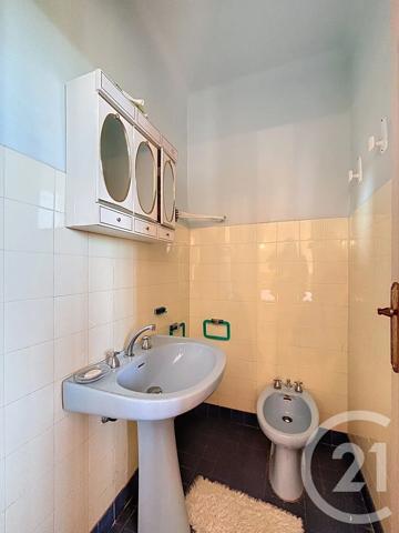 Maison à vendre  7 pièces - 199,28 m 2   ROQUEBRUNE SUR ARGENS  - 83