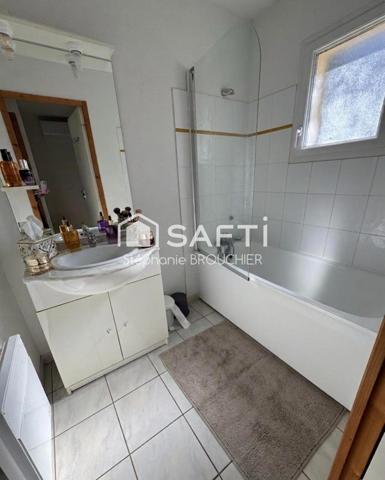 Maison dans copropriété avec piscine