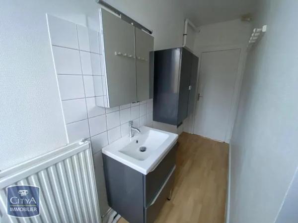 Appartement à louer 4 pièces 84.52m² Charleville-Mézières (08000)