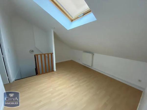 Appartement à louer 4 pièces 84.52m² Charleville-Mézières (08000)