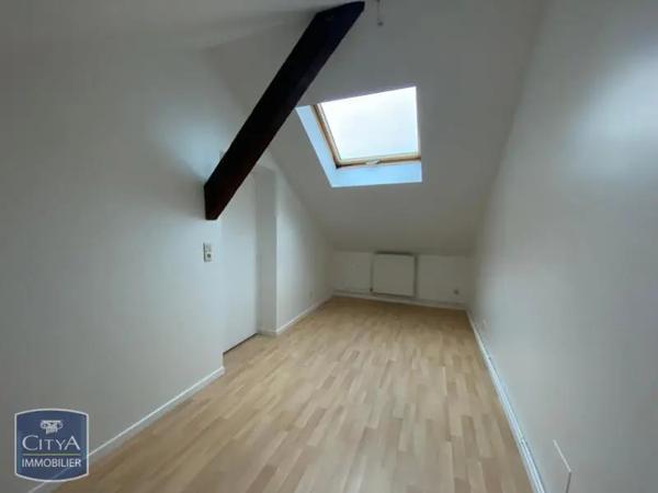 Appartement à louer 4 pièces 84.52m² Charleville-Mézières (08000)