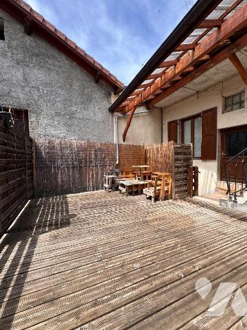 Appartement à vendre à Belley (01300) ? Ain (01)

Idéalement situé en plein centre de Belley,...