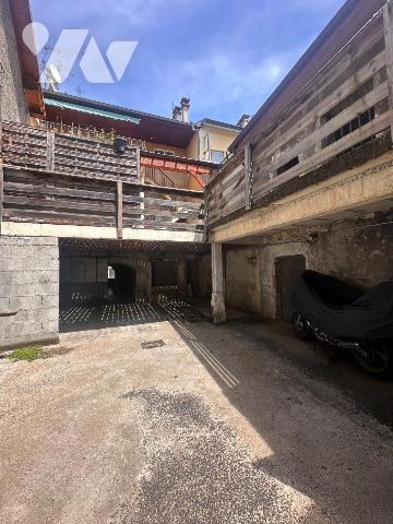 Appartement à vendre à Belley (01300) ? Ain (01)

Idéalement situé en plein centre de Belley,...