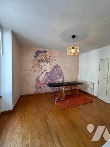 Appartement à vendre à Belley (01300) ? Ain (01)

Idéalement situé en plein centre de Belley,...