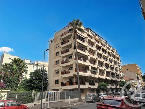 Appartement F3 à vendre  3 pièces - 62 m 2   JUAN LES PINS  - 06