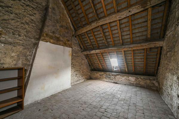 Maison 4 pièces 102m² à vendre Angerville 91670 98000€ - Micro.immo
