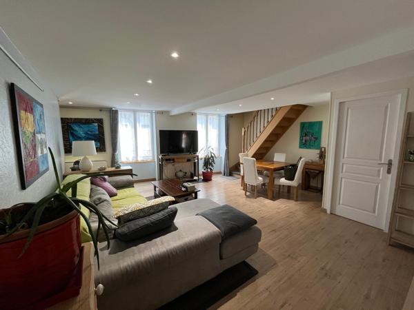 APPARTEMENT T5 EN DUPLEX