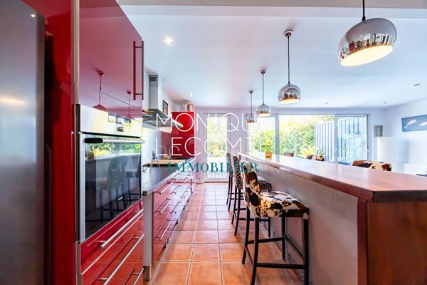 Immobilier de prestige à Bordeaux 			 33700 MERIGNAC 			Mérignac - St Augustin - Maison familiale 150 M2 - 4 chambres - Jardin - Piscine