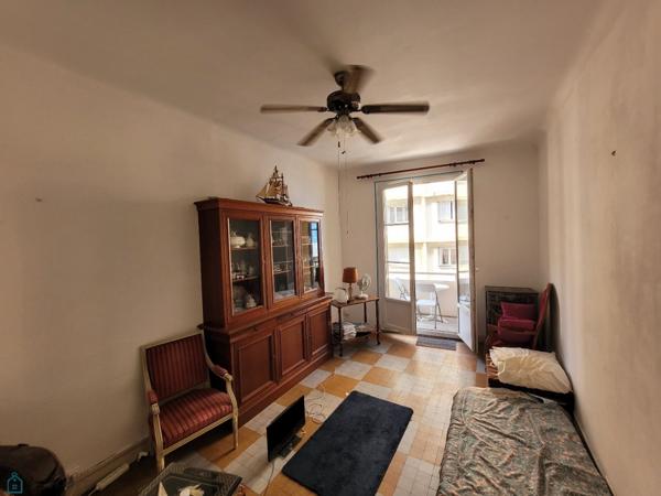 VASTE 2 PIECES AVEC BALCON