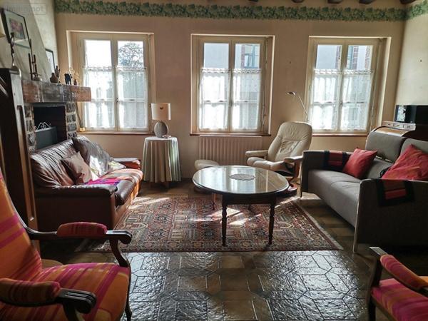 Maison à vendre à Montfort-sur-Meu en Ille-et-Vilaine (35160), ref : 048-V1230M