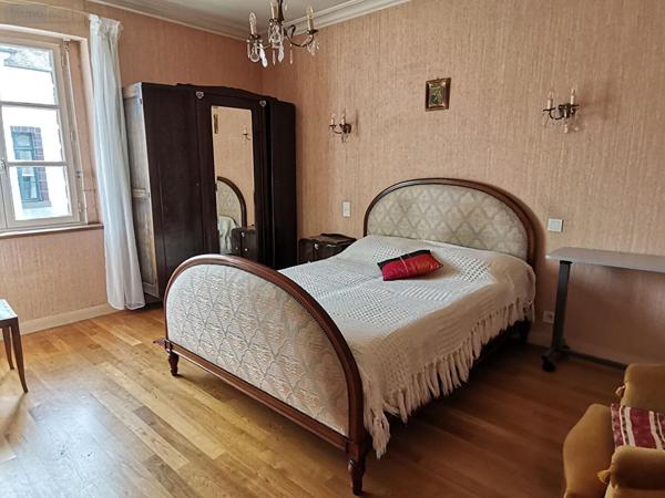 Maison à vendre à Montfort-sur-Meu en Ille-et-Vilaine (35160), ref : 048-V1230M