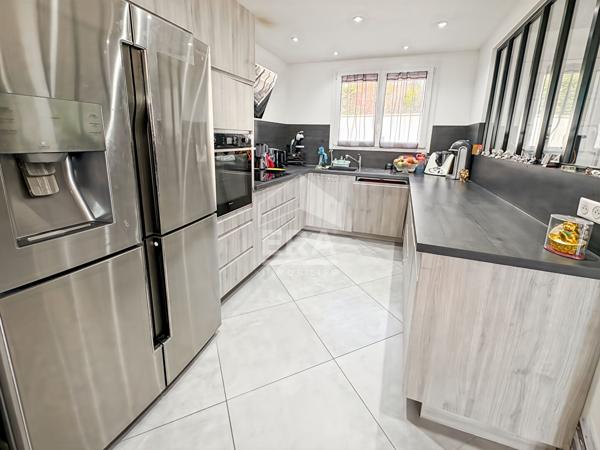SEPTEMES LES VALLONS - Maison T5 de 123m2 sur parcelle de 475m2