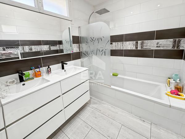 SEPTEMES LES VALLONS - Maison T5 de 123m2 sur parcelle de 475m2