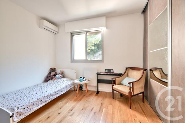 Appartement F4 à vendre  4 pièces - 78,14 m2 VILLEFRANCHE SUR MER - 06