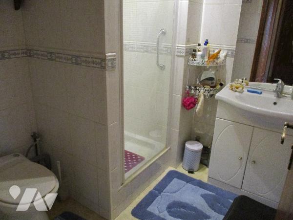 MAISON MITOYENNE à 2 pas de la place 3 chambres cour garage