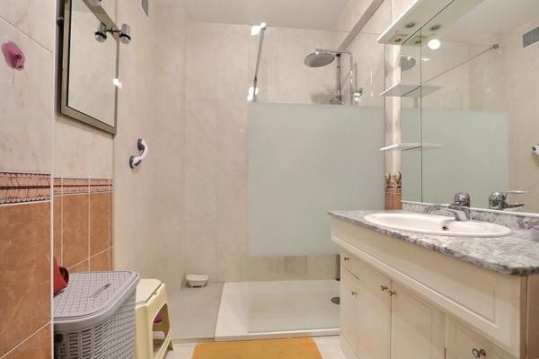 Appartement Aubervilliers 3 pièce(s) 80.42 m2