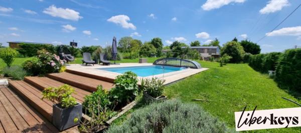 Grande maison moderne et récente