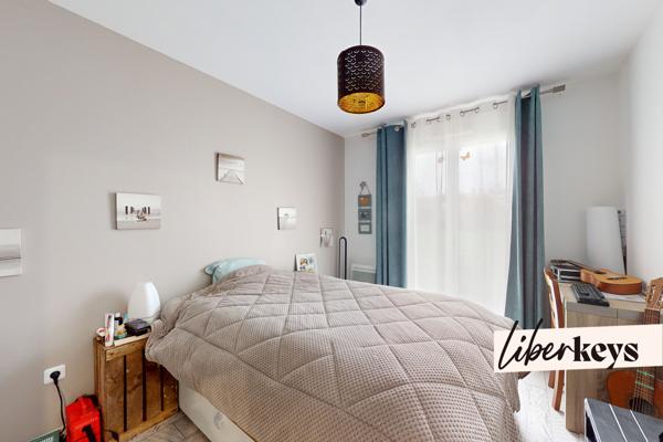 Grande maison moderne et récente