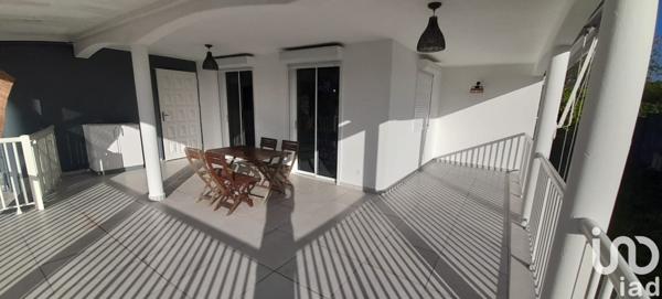 Maison 5 pièces de 112 m² à Saint-François (97118)