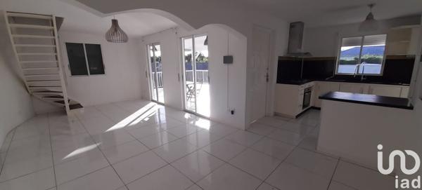 Maison 5 pièces de 112 m² à Saint-François (97118)