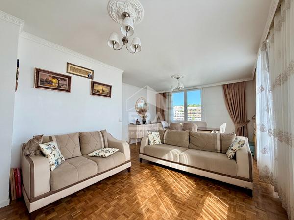 Appartement 3 pièces de 64,45 m² - dernier étage - vue panoramique - Sèvres centre-ville