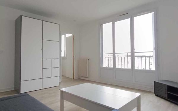 Appartement à vendre    1 pièce • 25 m2 Tours