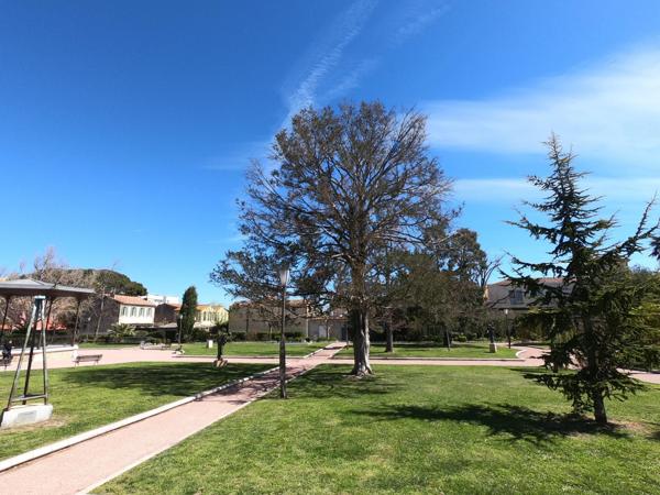 T5 lumineux à 2 pas des plages et du centre-ville