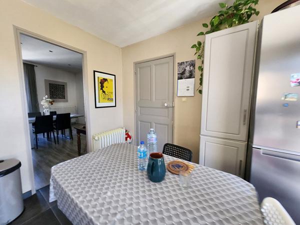 EXCLUSIVITE A SAINT SATURNIN LES AVIGNON - COEUR DE VILLAGE - CHARMANTE MAISON AVEC GRANDE TERRASSE 50 M² ET GRAND GARAGE DE 50 M²