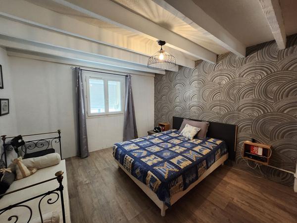 EXCLUSIVITE A SAINT SATURNIN LES AVIGNON - COEUR DE VILLAGE - CHARMANTE MAISON AVEC GRANDE TERRASSE 50 M² ET GRAND GARAGE DE 50 M²