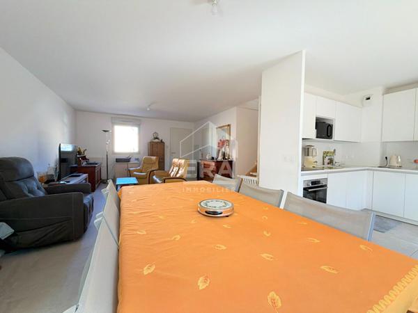 A VENDRE 84120 PERTUIS MAISON TYPE 5 PIECES DE 94 M² AVEC JARDIN ET 2 PLACES DE STATIONNEMENT.