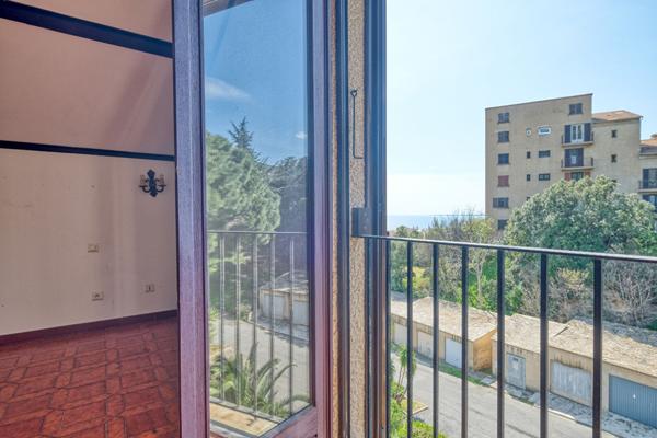 Appartement Bastia 3 pièces - Bastia - Toga
