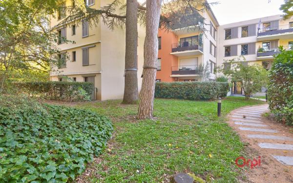 Appartement à vendre    3 pièces • 60,61 m2 Tassin-la-Demi-Lune