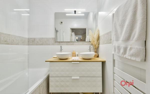 Appartement à vendre    3 pièces • 60,61 m2 Tassin-la-Demi-Lune