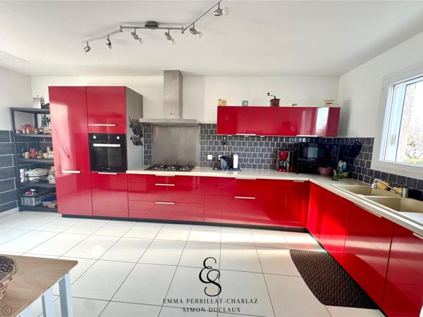 Moderne, fonctionnelle et prête à vivre : une maison où il ne reste plus qu’à s’installer !